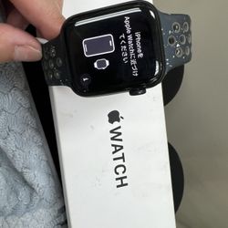 Apple Watch SE Gen 2 44mm GPS Midnight Aluminum With Nike Sport Band