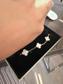 Vc bracelet white Pearl