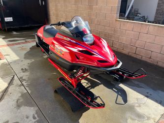 Yamaha SX 700 Vmax snowmobile