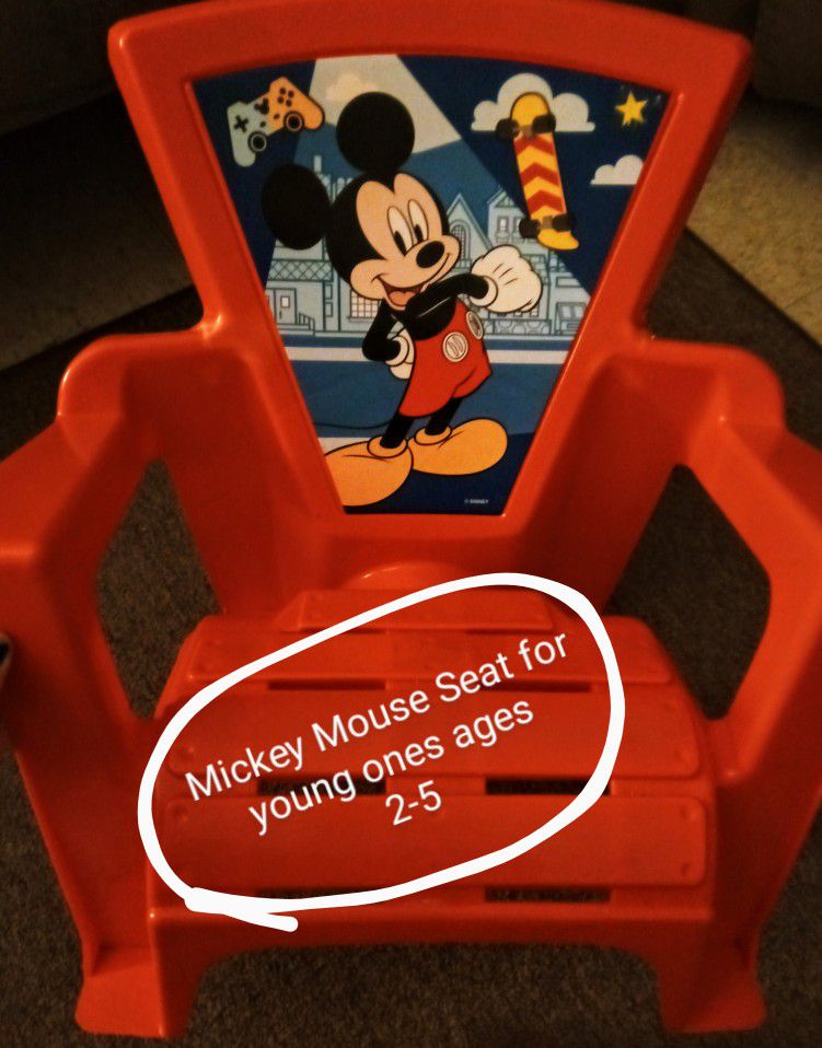 Brand New Mickey mouse Seat For toddlers.