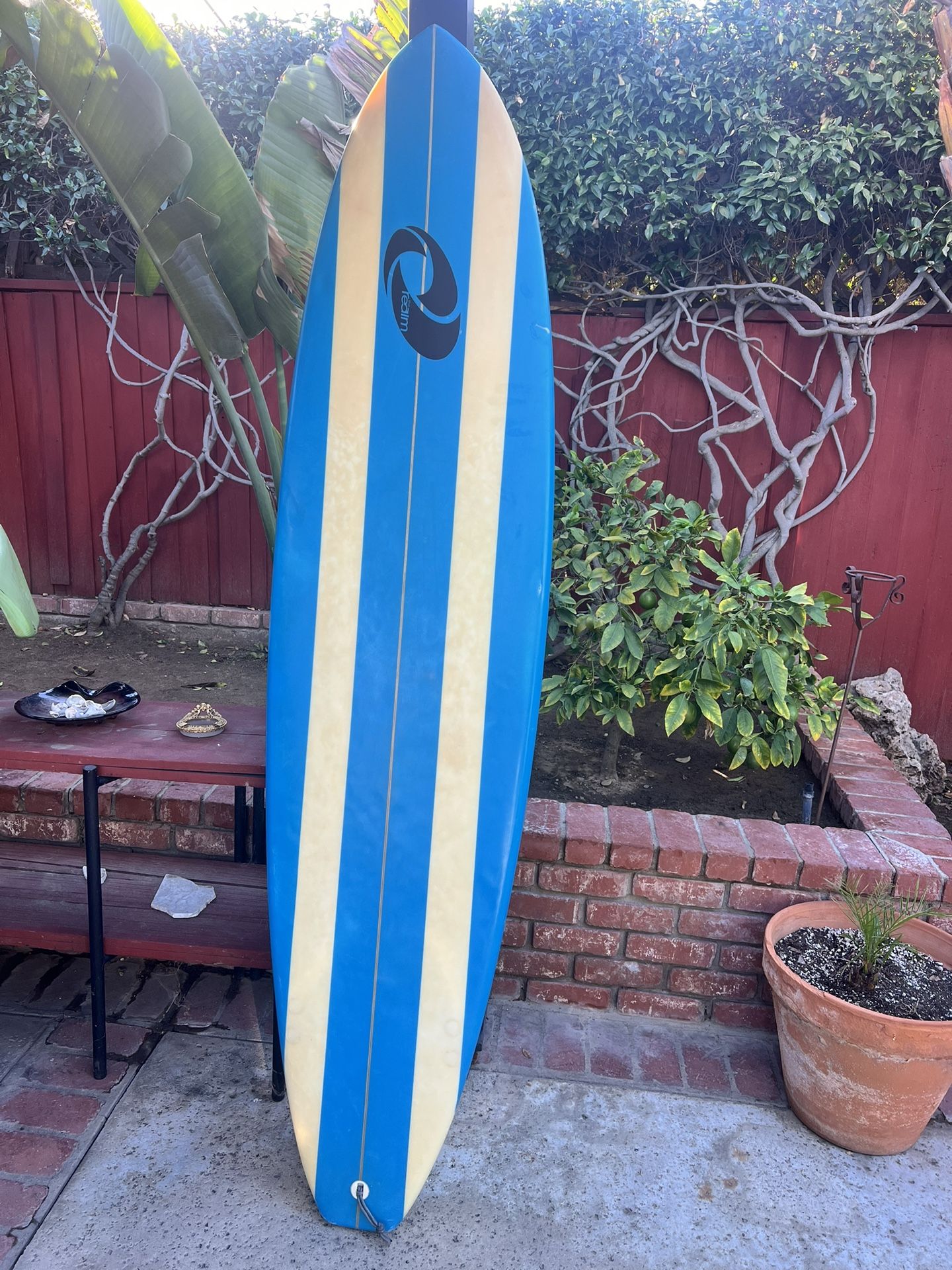 Surfboard 6’9” Realm