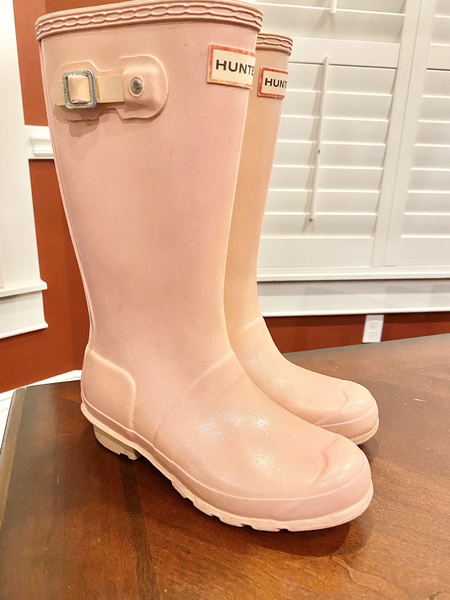 Hunter Pink Boots  Youth 4 /Ladies 6