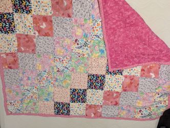 Handmade quilt (48x60")