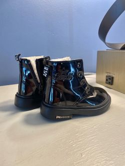 Toddler Girl boots about size 5