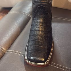 Caiman Boots 