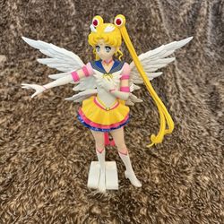 Sailor Moon Figurine Eternal Sailor Moon