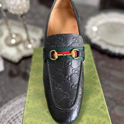 Men’s Shoes 