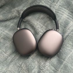 Apple Airpod Max’s (Midnight Black)