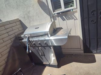 Charbroil Propane Grill