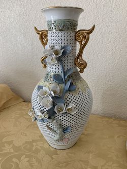 Porcelain vase