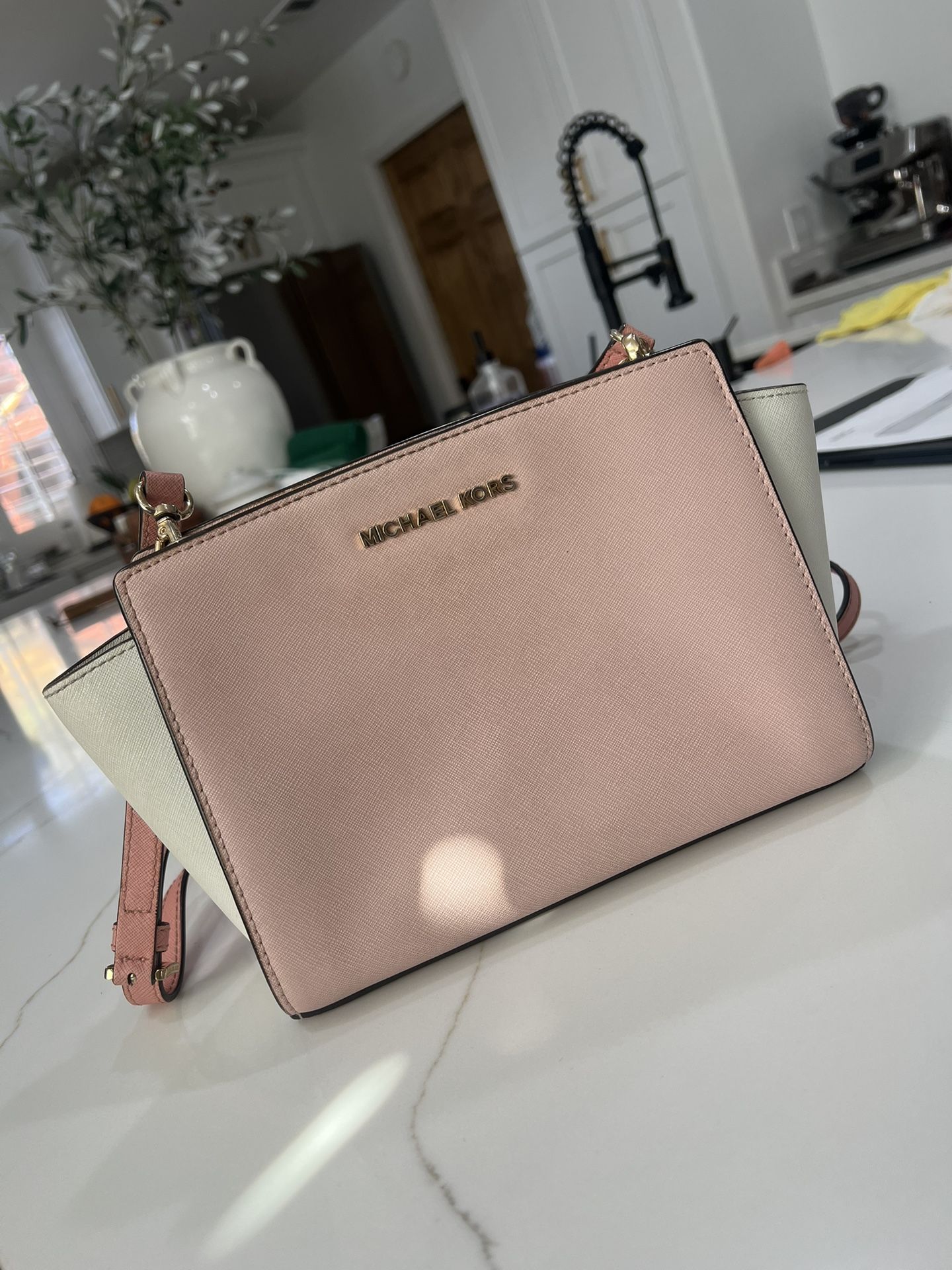 Michael Kors Pink Purse 