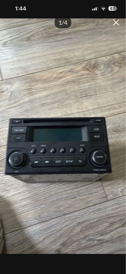 Nissan Versa radio