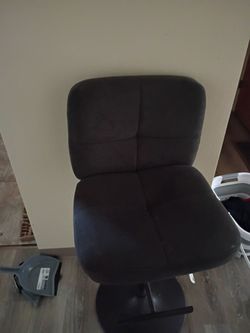 Tall chair