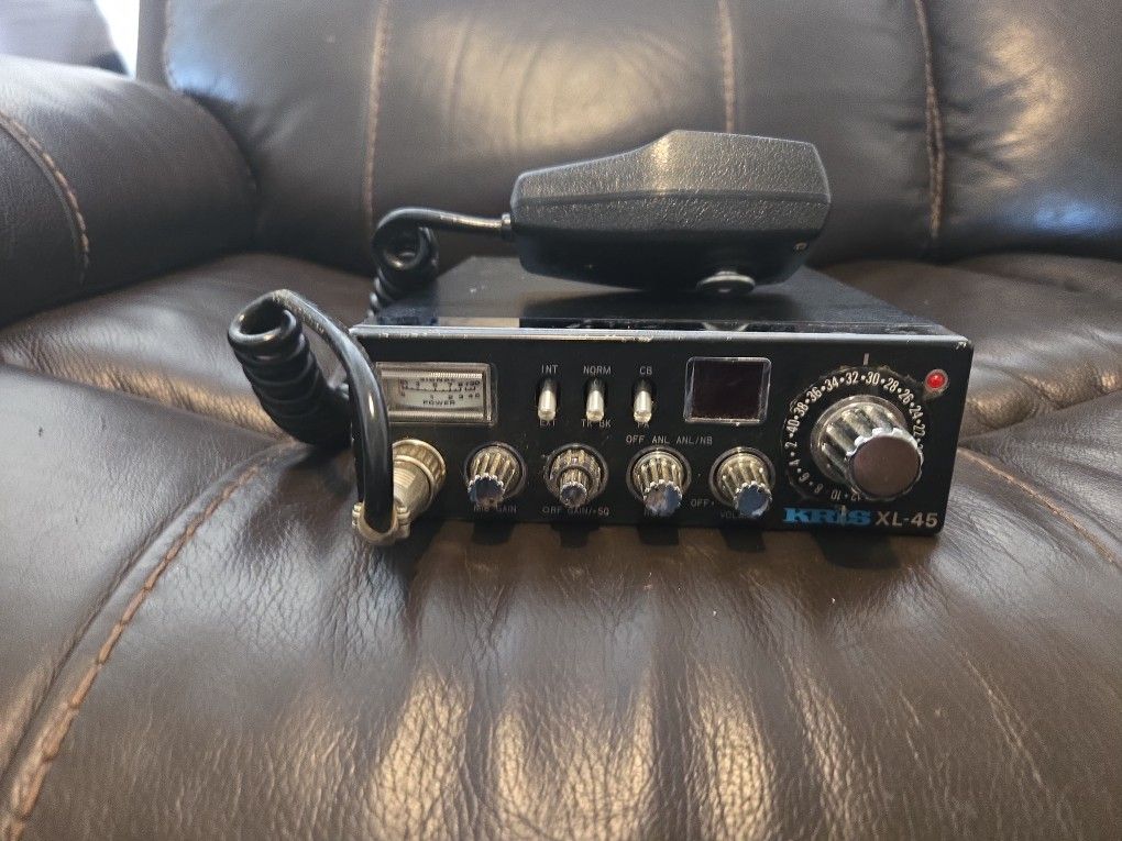 C B RADIO - Kris XL-45 