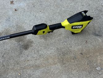 Ryobi 40 V Whisper Weedeater And Ryobi 40 V Vacuum/Blower