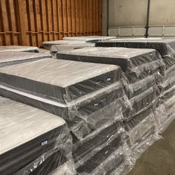 Simmons Beauty Rest Tempurpedic All Over Half Off 