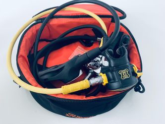 Scuba Diving Apeks FSR+XTX200+XTX50, DIN, braided hoses, exchangeable exhaust system included; about 300 dives on them. Comes with bag and kit of o-ri
