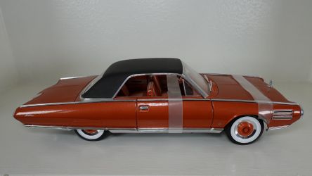  1:18 ROAD SIGNATURE 1963 CHRYSLER TURBINE
