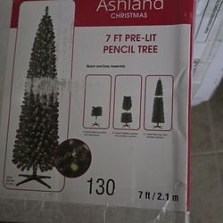 2 Pre Lit Christmas Tree 7ft