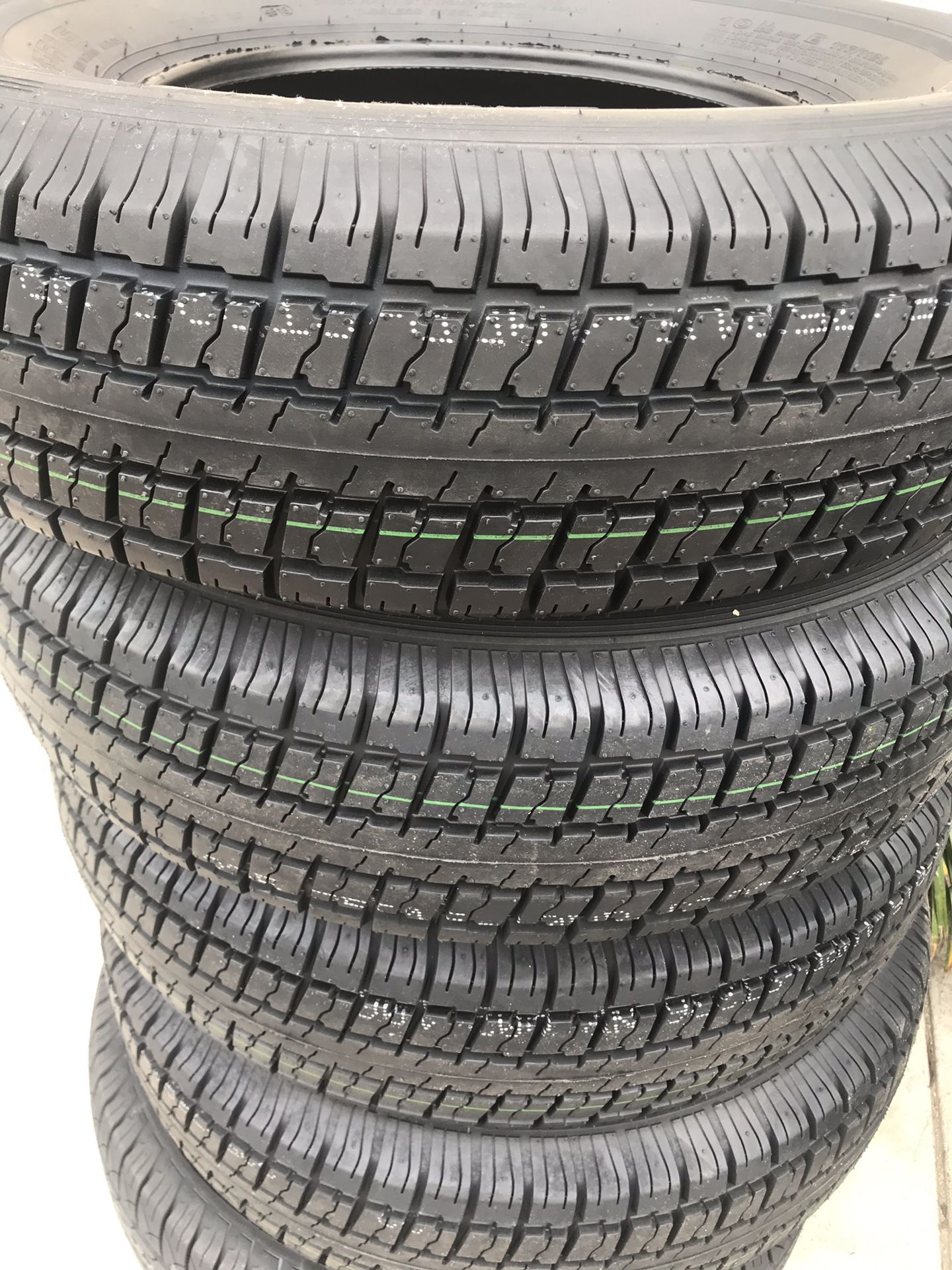 4x trailer tire 225x75 -15 10 ply $300  price firm no bargain