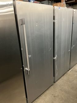 Frigidaire FPRU19F8WF Refrigerator Column (Open Box / Scratch & Dent)