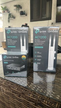 TP-Link Omada Business WiFi System – 2 EAP225 Outdoor APs + OC200 Controller – New Sealed