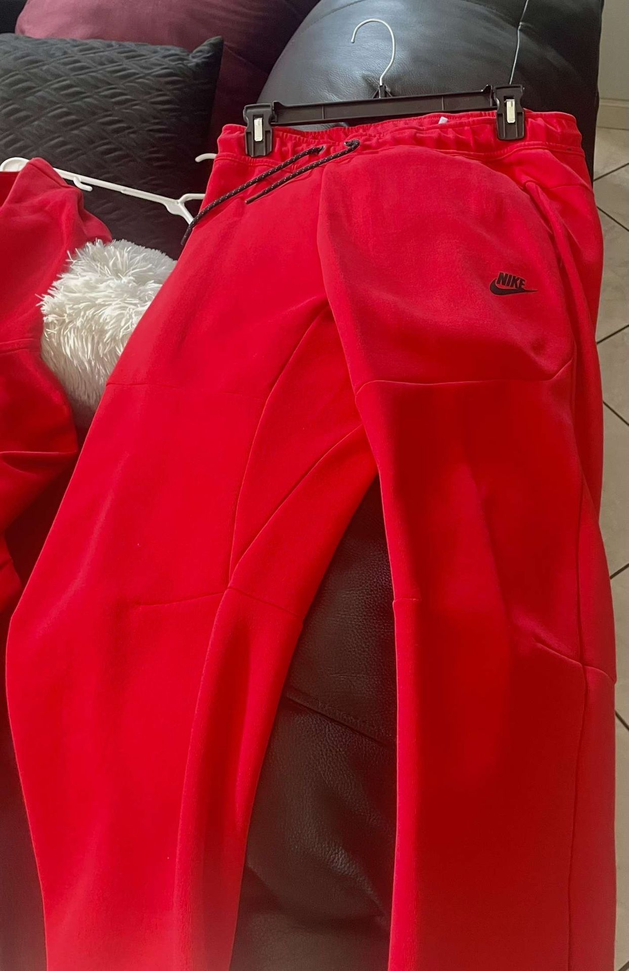 Red Nike Tech