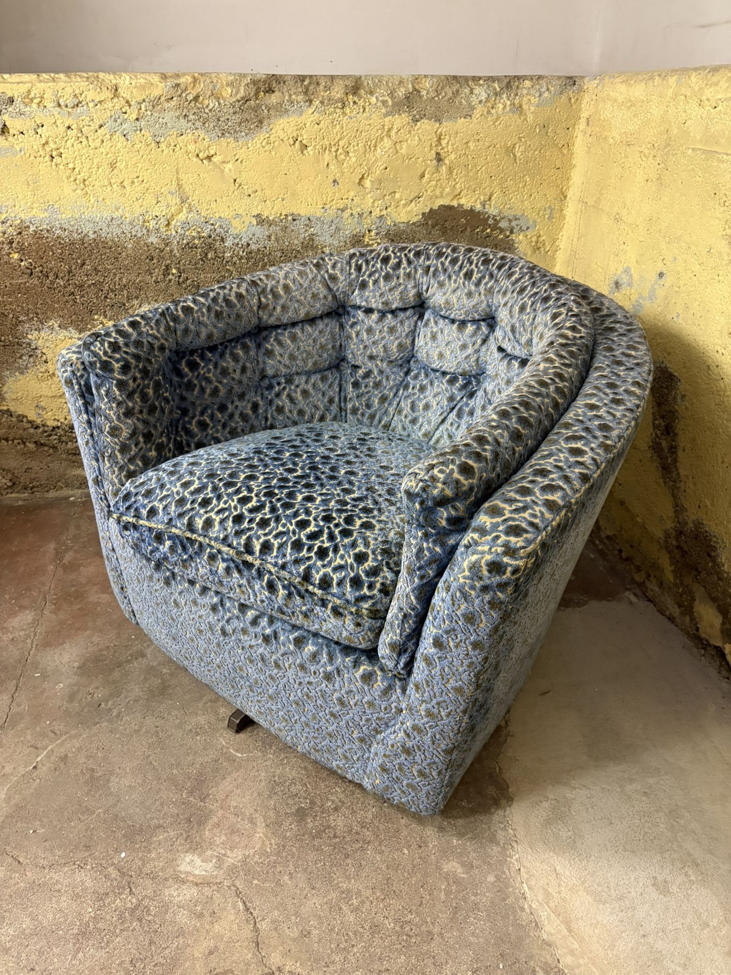 Vintage Swivel Chair