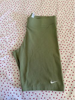 Nike biker shorts NEW