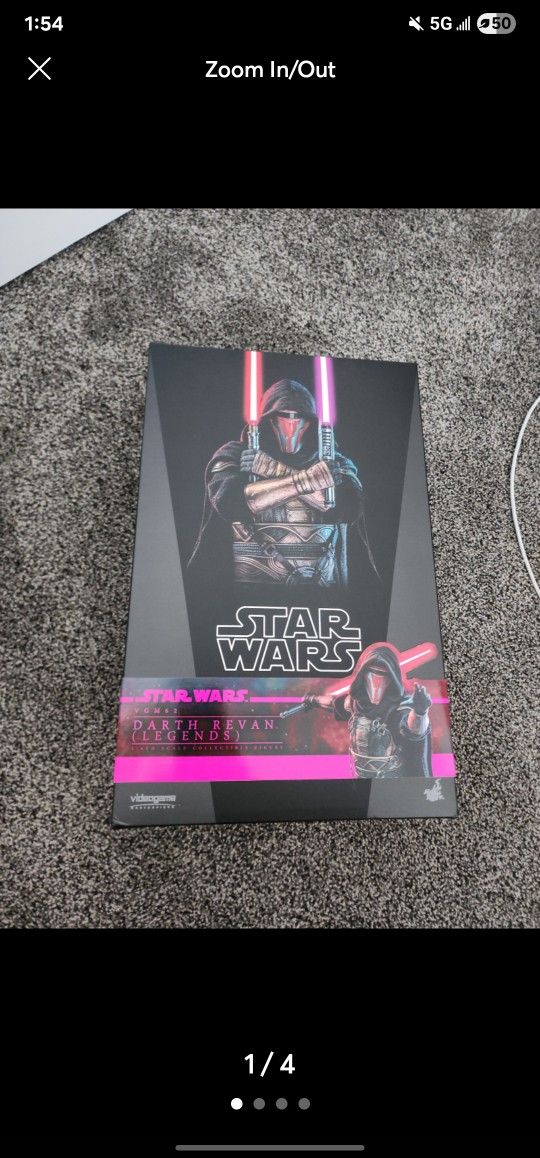 Hot Toys Star Wars Darth Revan Figure