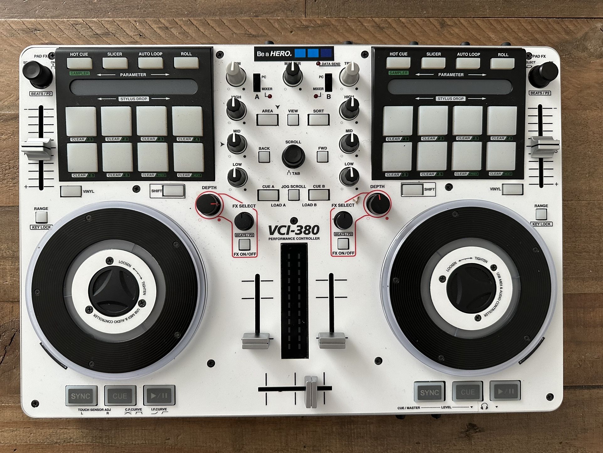 Vestax VCI-380 DJ Controller