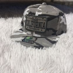 Grey camouflage California Republic bear snapback hat