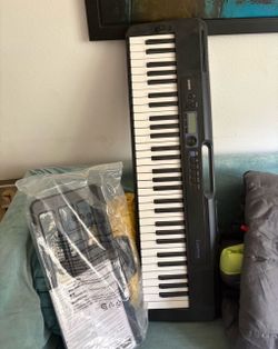 Casiotone Ct-5300 61 key keyboard
