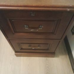 2-drawer Locking File Cabinet $30.00