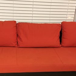 SINGLE SIZE FUTON/COUCH