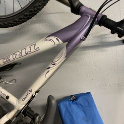 Trek  Woman Bike 
