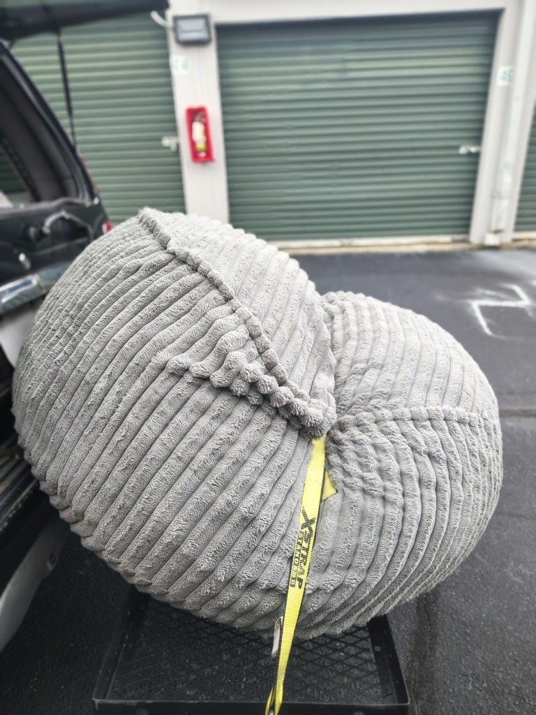 Giant Bean Baggy Chair (Delivery Option)