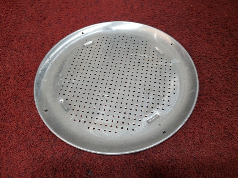 Wearever Perforated Bakewear 12-3/4"