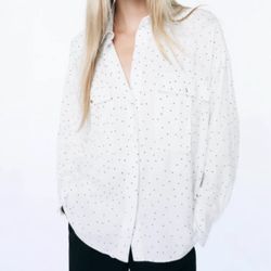 Women’s Zara white polka dot button up blouse size S