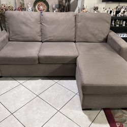 Sectional Couch Reversible 