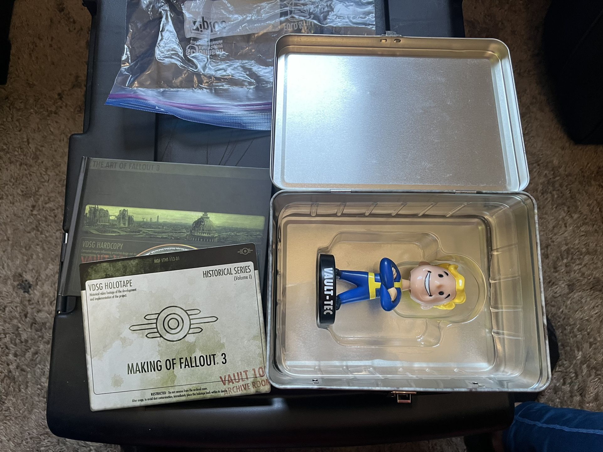 fallout 3 collectors lunchbox almost complete