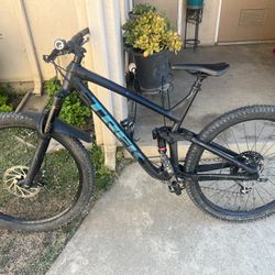 Trek slash 8 2019 deals for sale