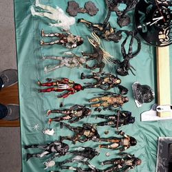  Aliens Predator Figures 