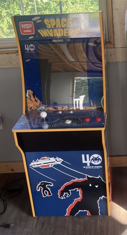 Arcade1Up Space Invaders 40th Anniversary Arcade Cabinet – Works Great!