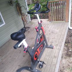 VigBody Stationary Bike 