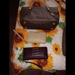 Purse And Wallets 