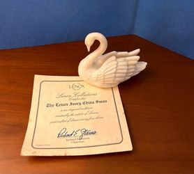 Lenox Swan