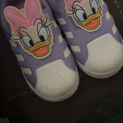 Toddler 7c Shoes  4 Diff Pairs 