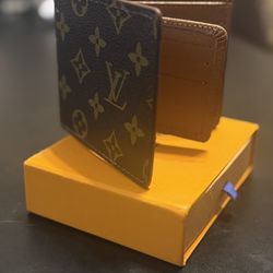 LV Men’s Wallet Brown Monogram With Box