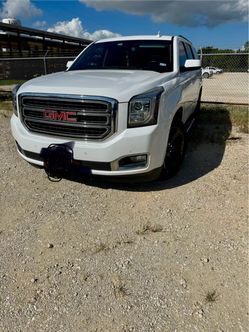 2017 GMC Yukon